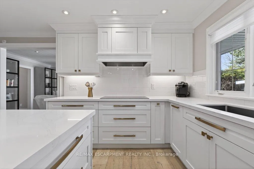 Photo 10 of 677 King Road, Burlington, LaSalle — HOMEH