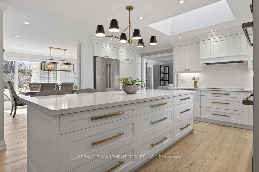 Photo 13 of 677 King Road, Burlington, LaSalle — HOMEH