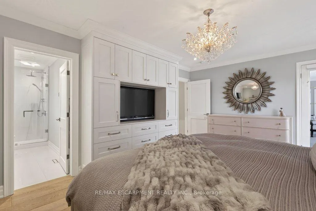 Photo 28 of 677 King Road, Burlington, LaSalle — HOMEH