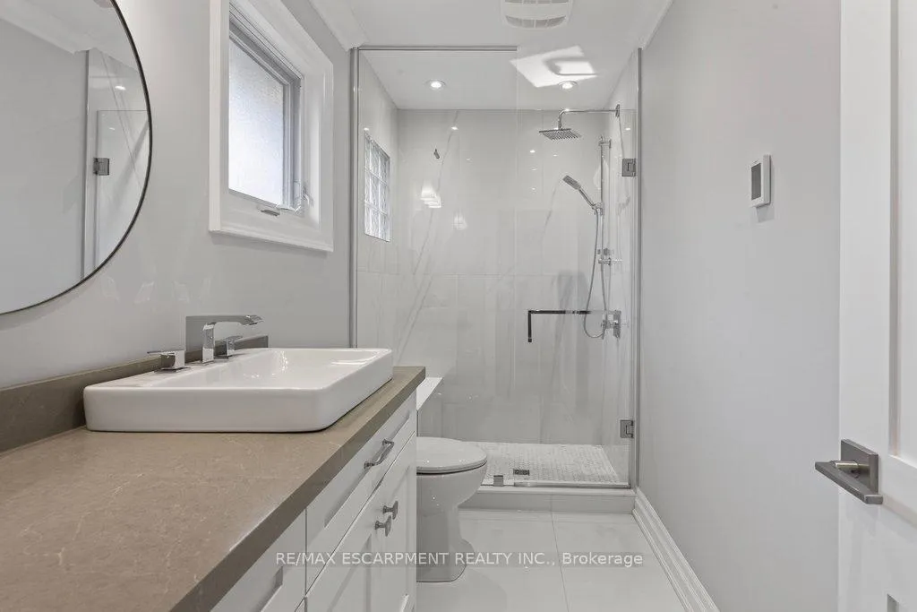 Photo 29 of 677 King Road, Burlington, LaSalle — HOMEH