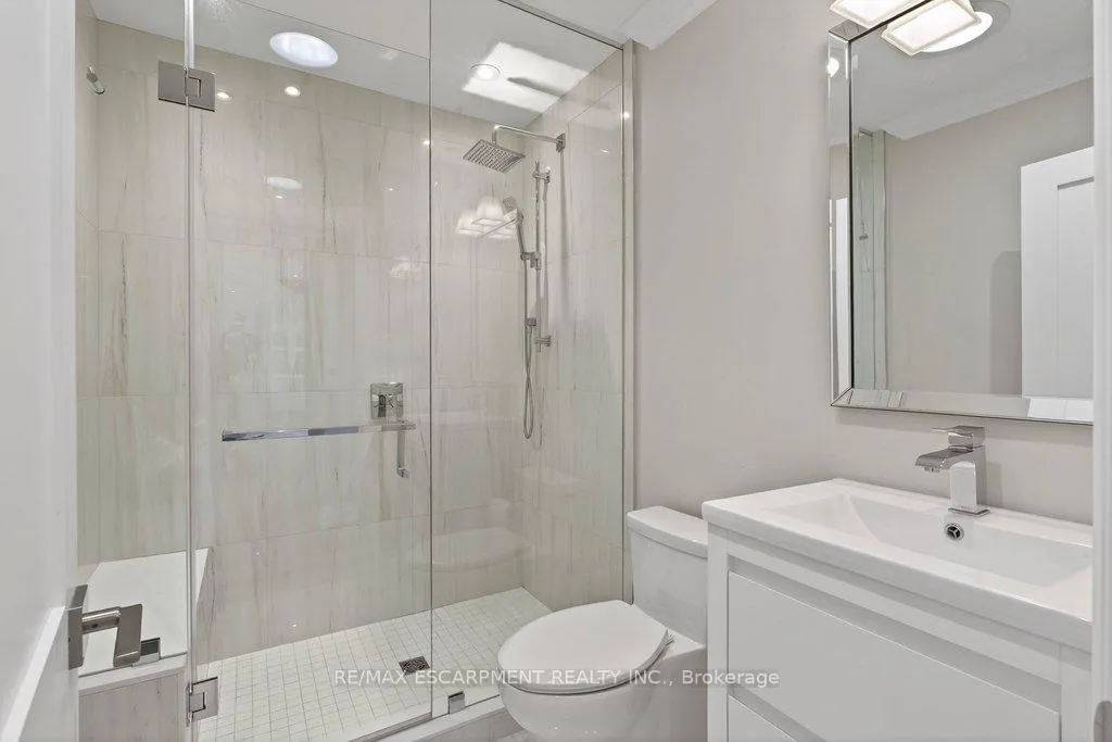Photo 31 of 677 King Road, Burlington, LaSalle — HOMEH