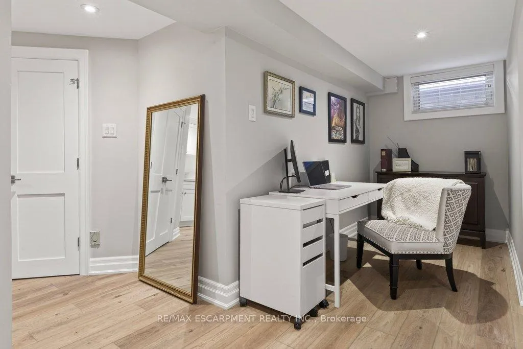 Photo 35 of 677 King Road, Burlington, LaSalle — HOMEH