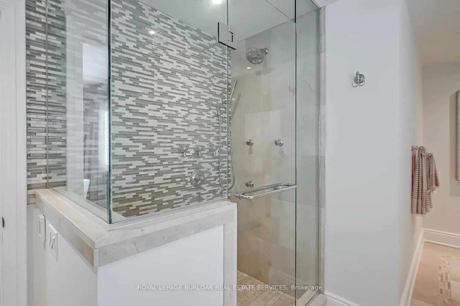 Photo 24 of 234 Brookfield Avenue, Burlington, Roseland — HOMEH