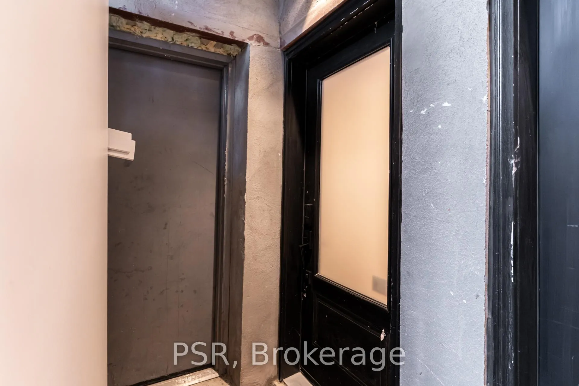 Photo 6 of Unit Lower, 110 Braemar Avenue, Toronto, Yonge-Eglinton — HOMEH