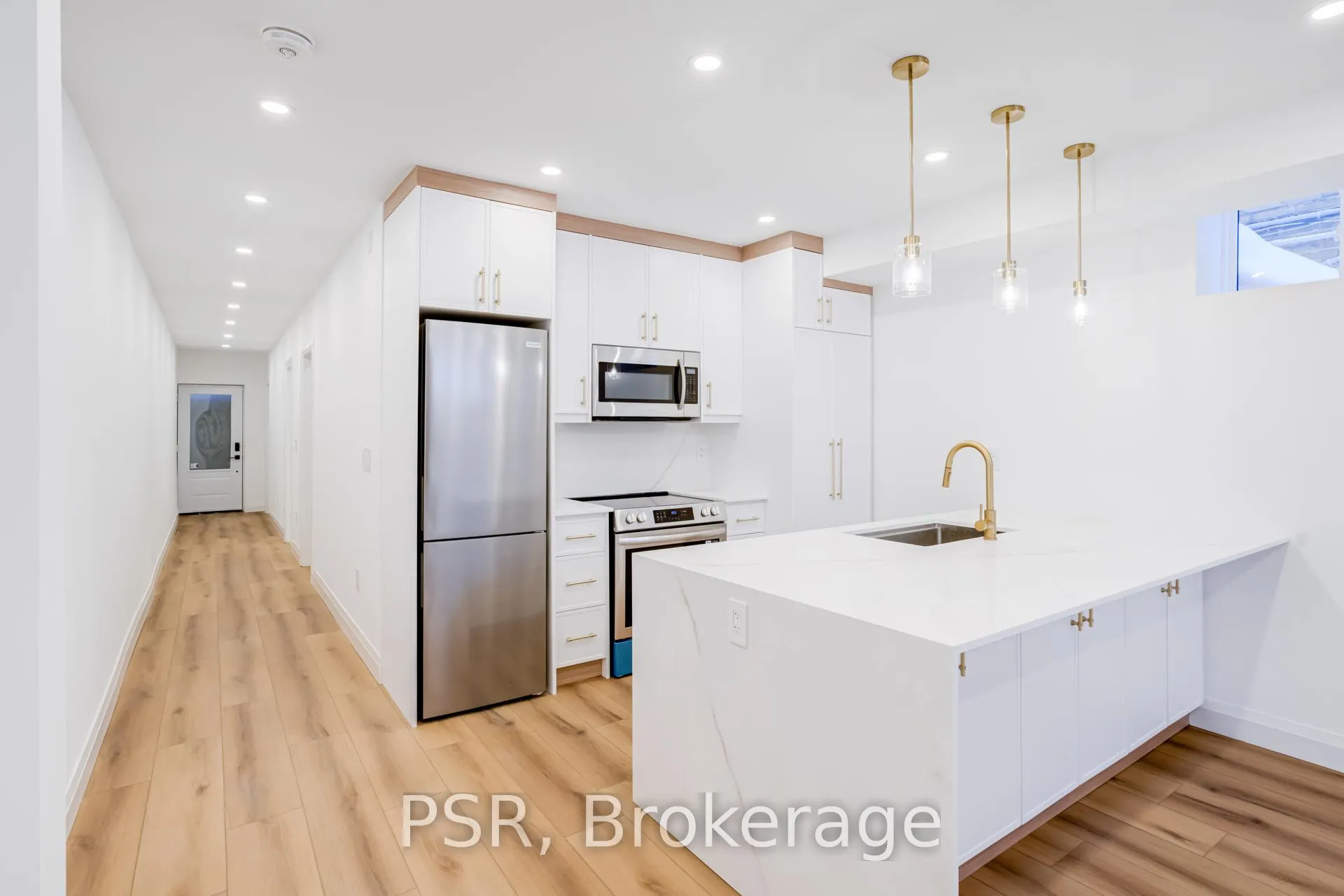 Photo 10 of Unit Lower, 110 Braemar Avenue, Toronto, Yonge-Eglinton — HOMEH