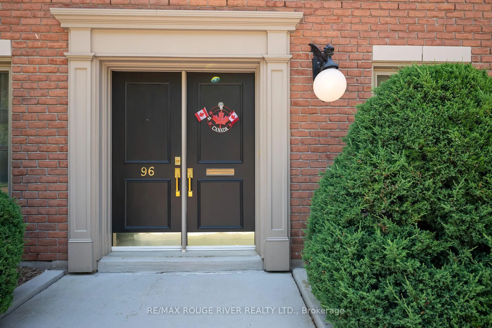 Photo 4 of 96 Maria'S Quay, Cobourg — HOMEH