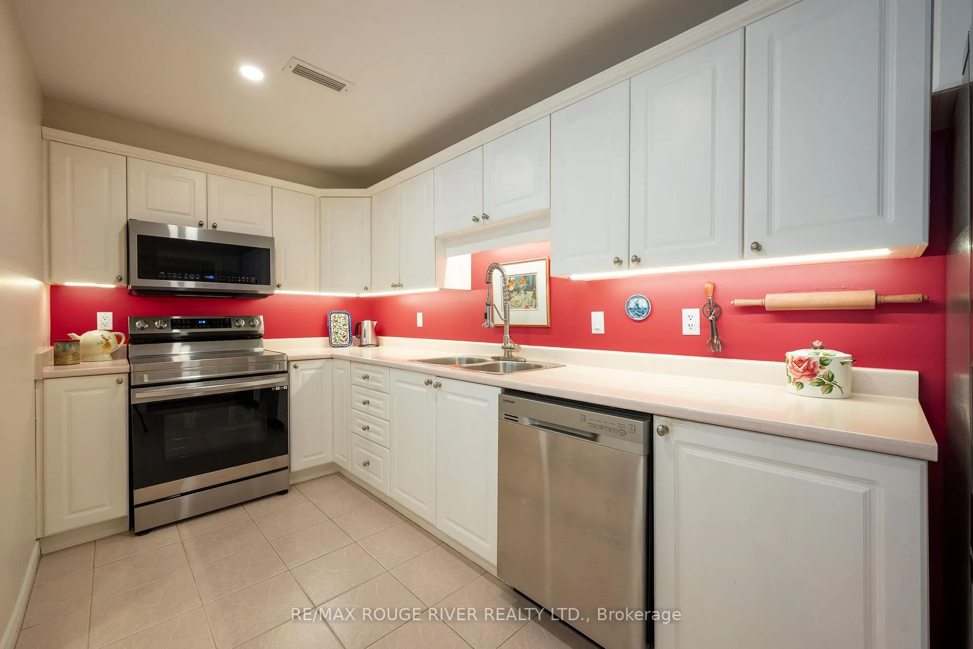 Photo 11 of 96 Maria'S Quay, Cobourg — HOMEH