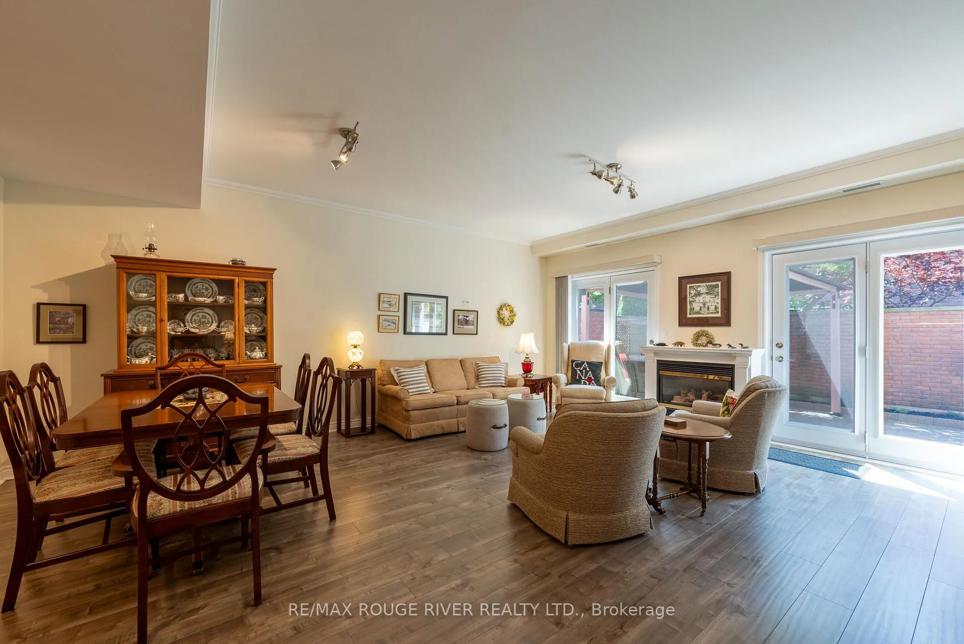 Photo 17 of 96 Maria'S Quay, Cobourg — HOMEH