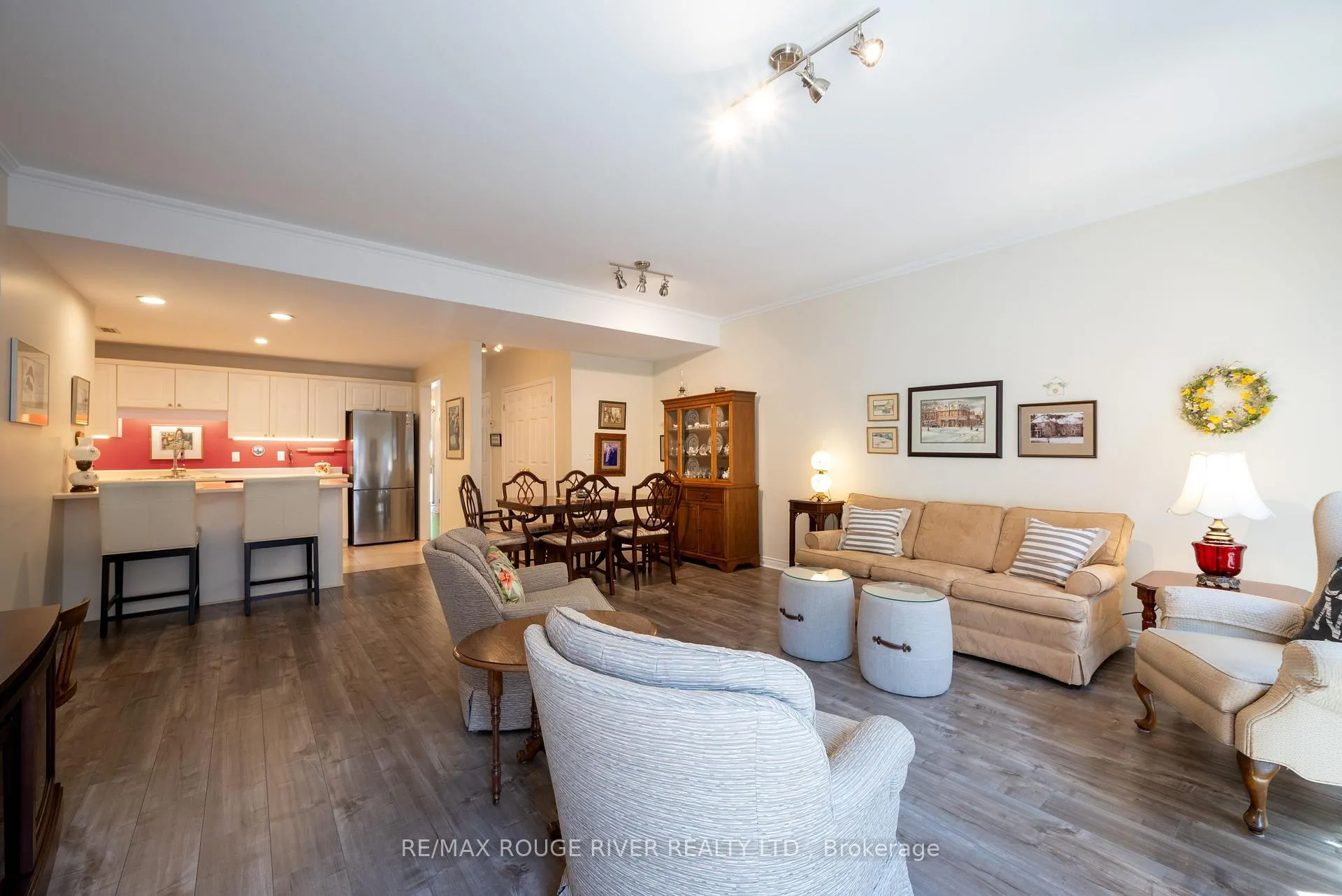 Photo 24 of 96 Maria'S Quay, Cobourg — HOMEH