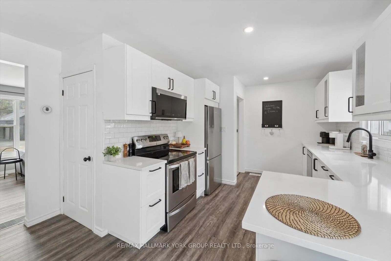 Photo 15 of 20860 Brock Road N, Brock, Rural Brock — HOMEH