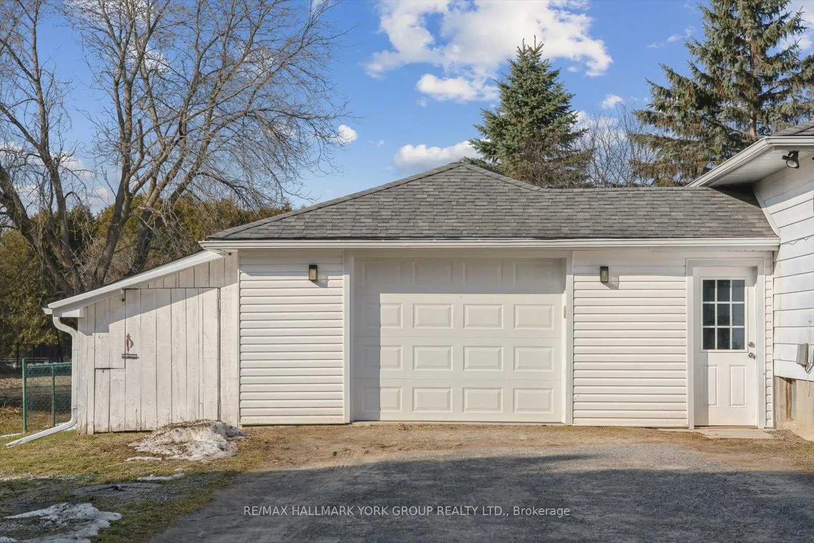 Photo 34 of 20860 Brock Road N, Brock, Rural Brock — HOMEH