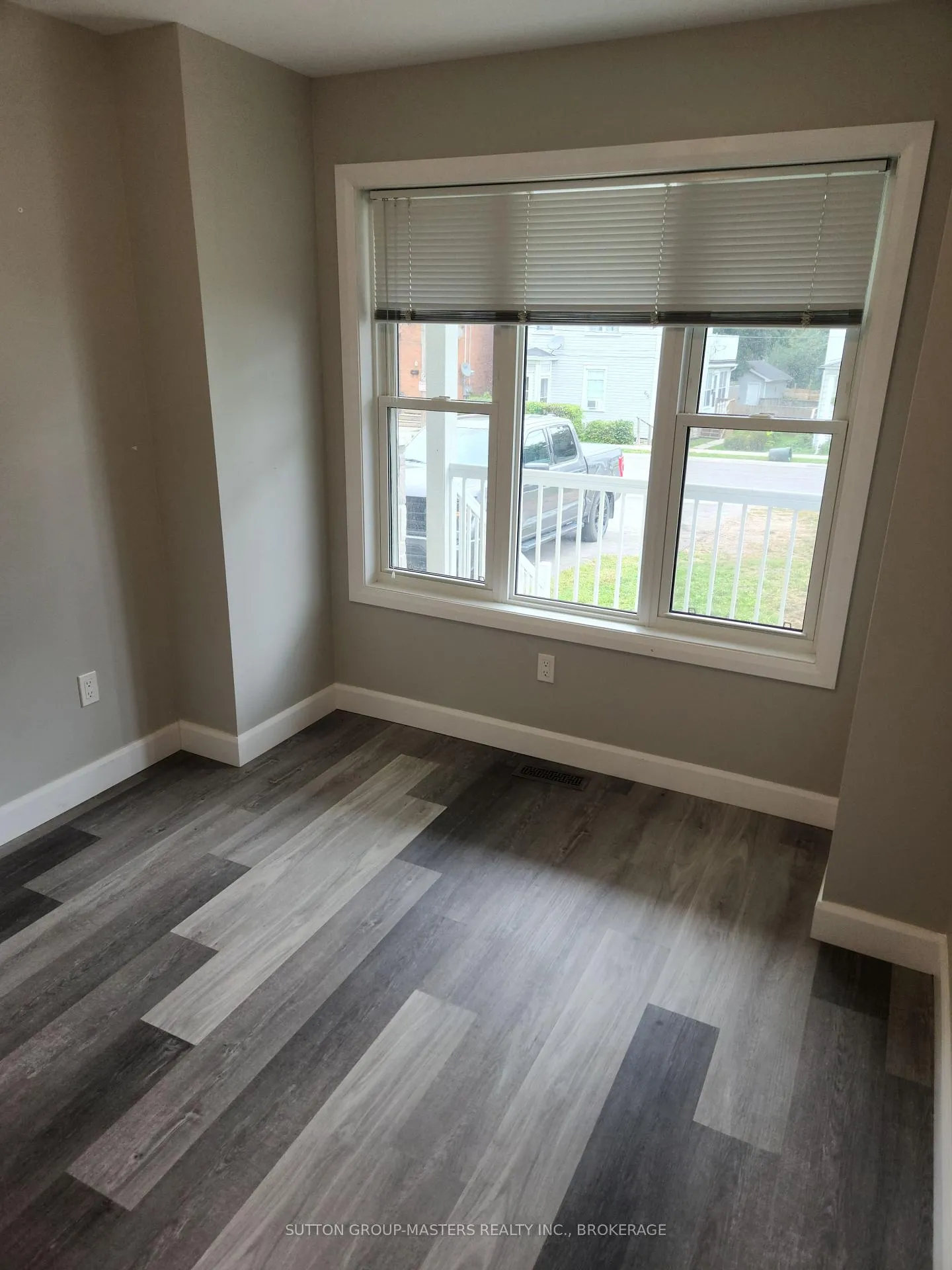 Photo 5 of 68 Hickory Street, Gananoque — HOMEH