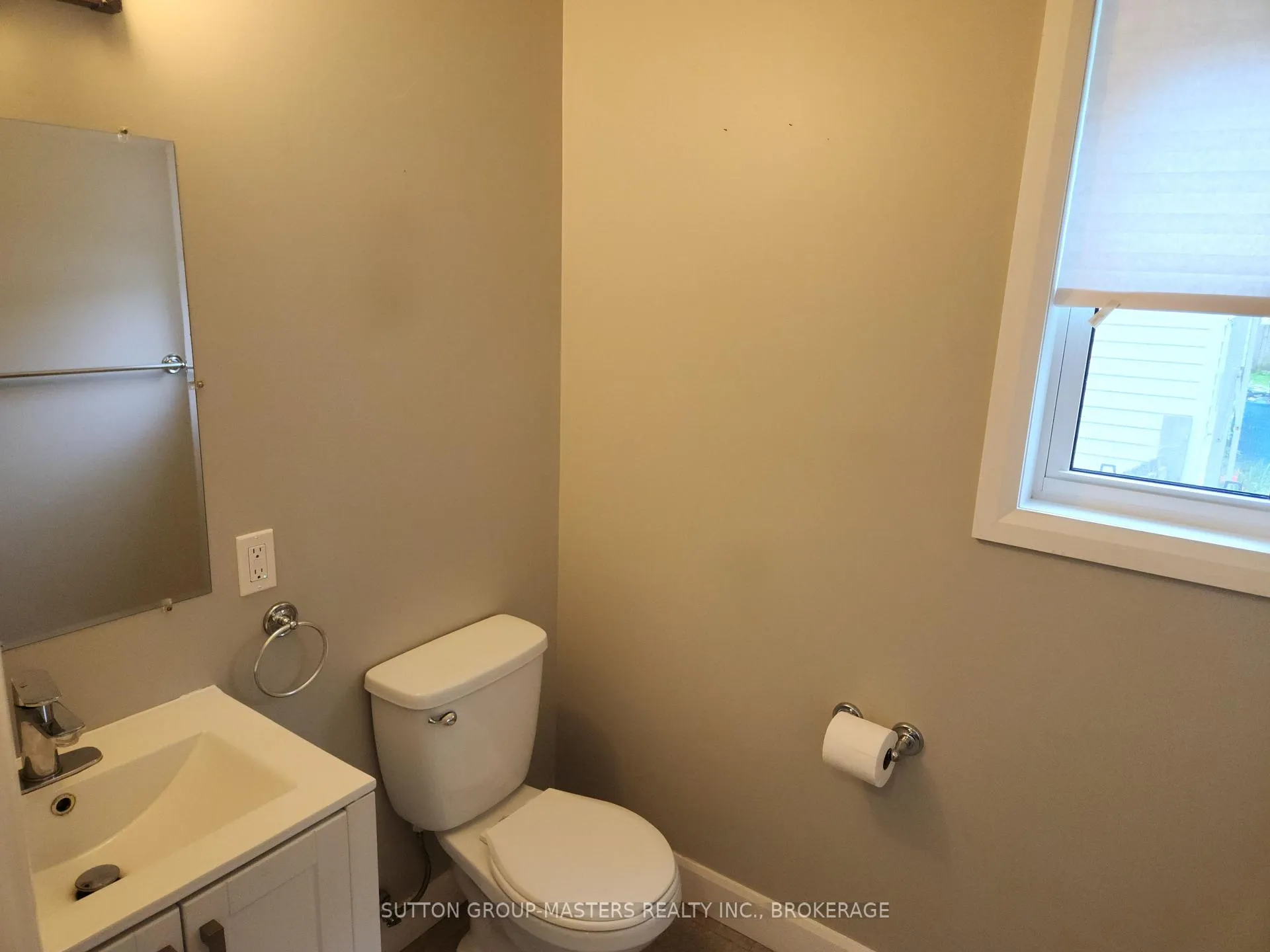 Photo 12 of 68 Hickory Street, Gananoque — HOMEH