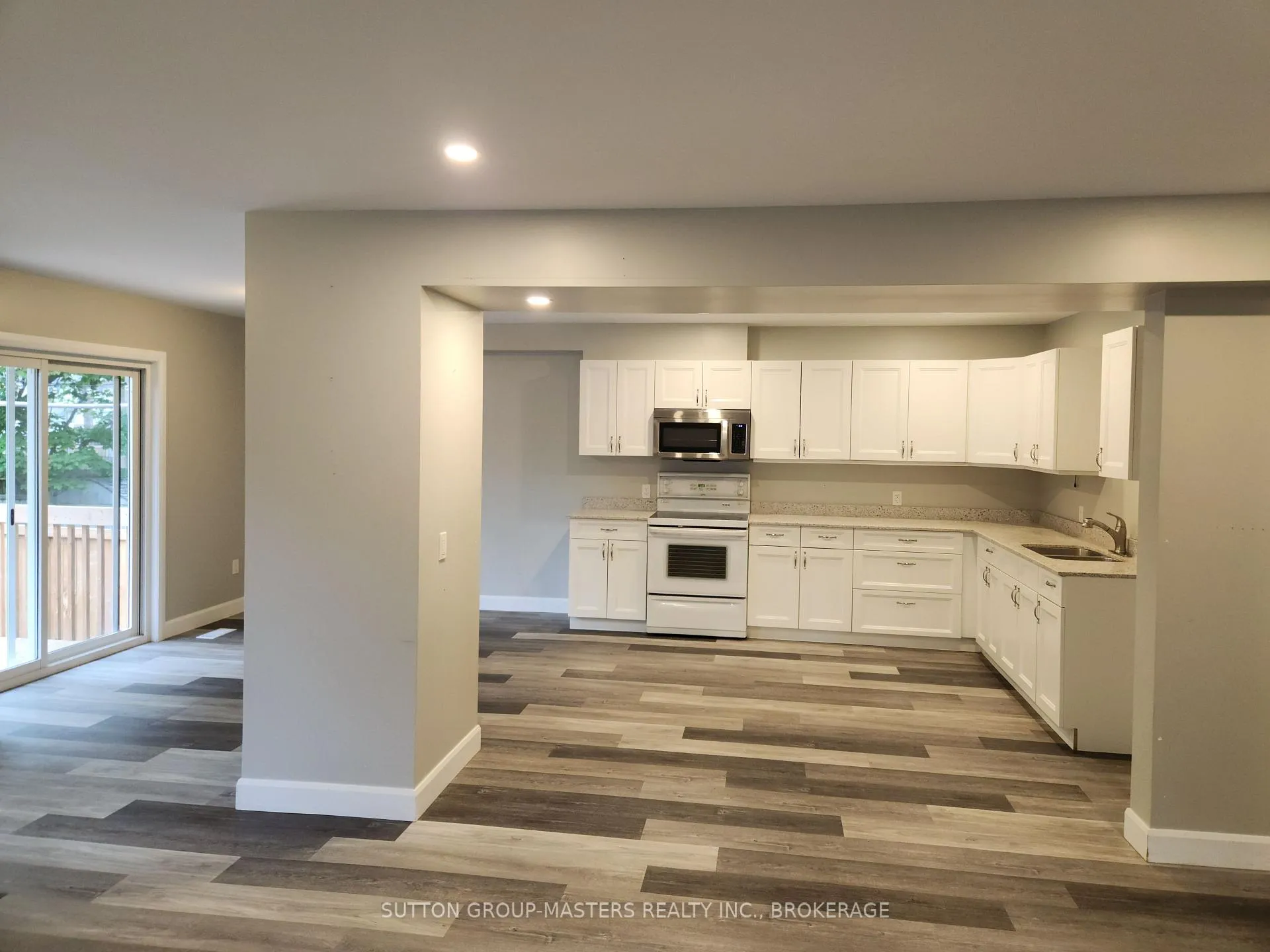 Photo 13 of 68 Hickory Street, Gananoque — HOMEH
