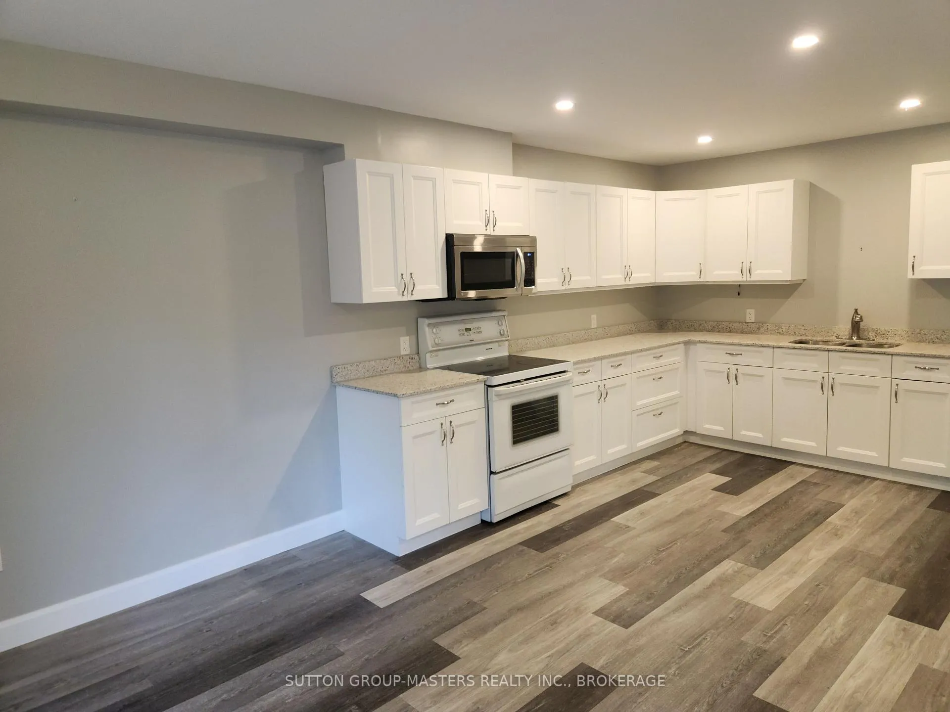 Photo 21 of 68 Hickory Street, Gananoque — HOMEH