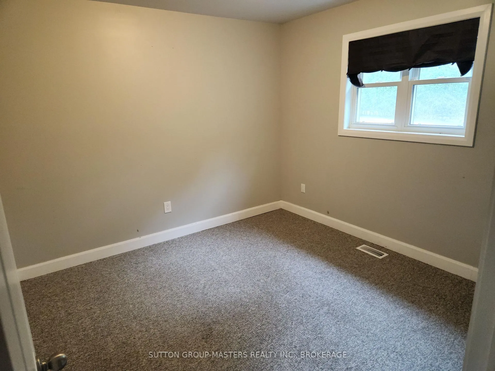 Photo 44 of 68 Hickory Street, Gananoque — HOMEH