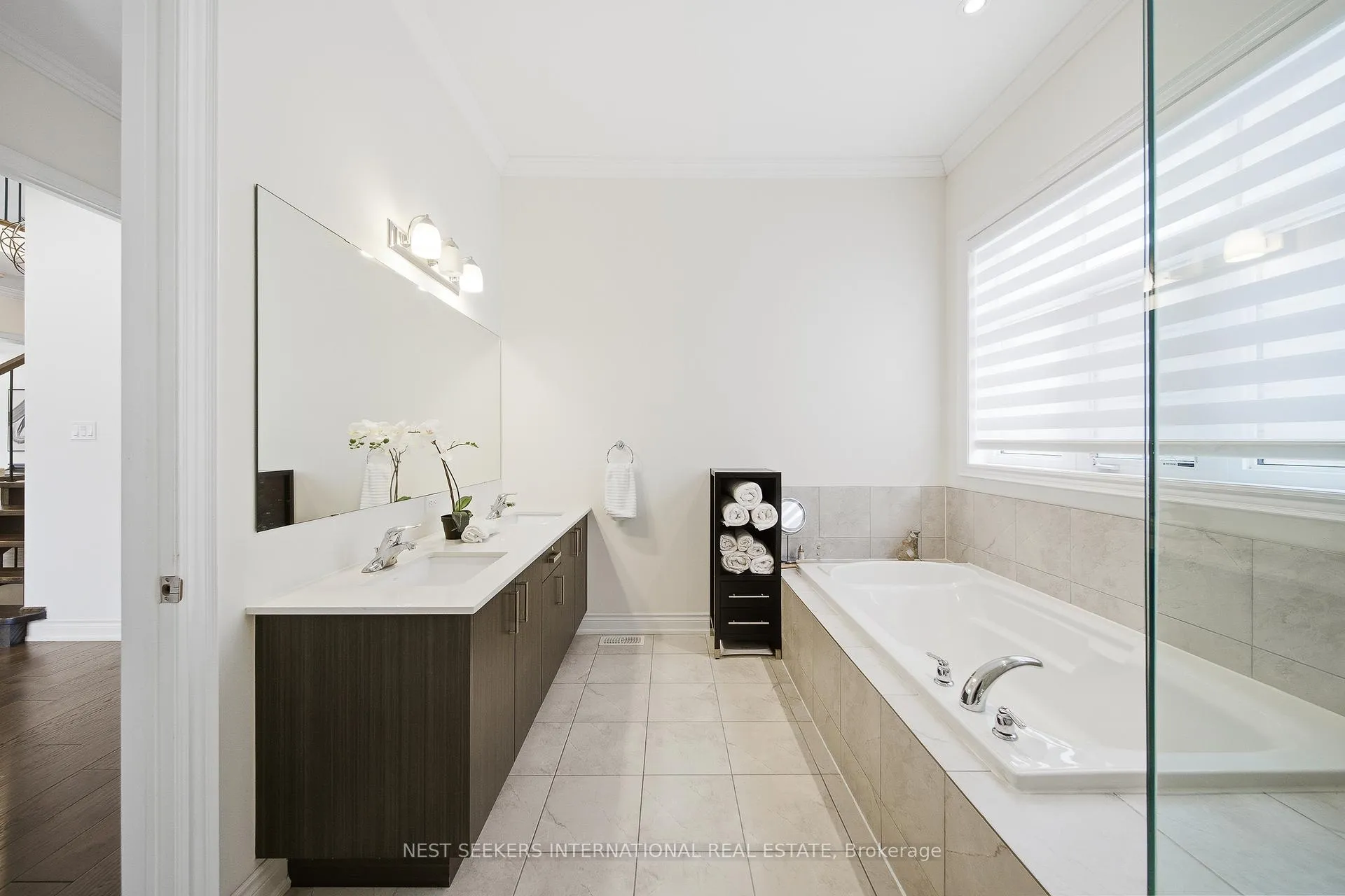 Photo 16 of 10 Larkin Avenue, King, Nobleton — HOMEH