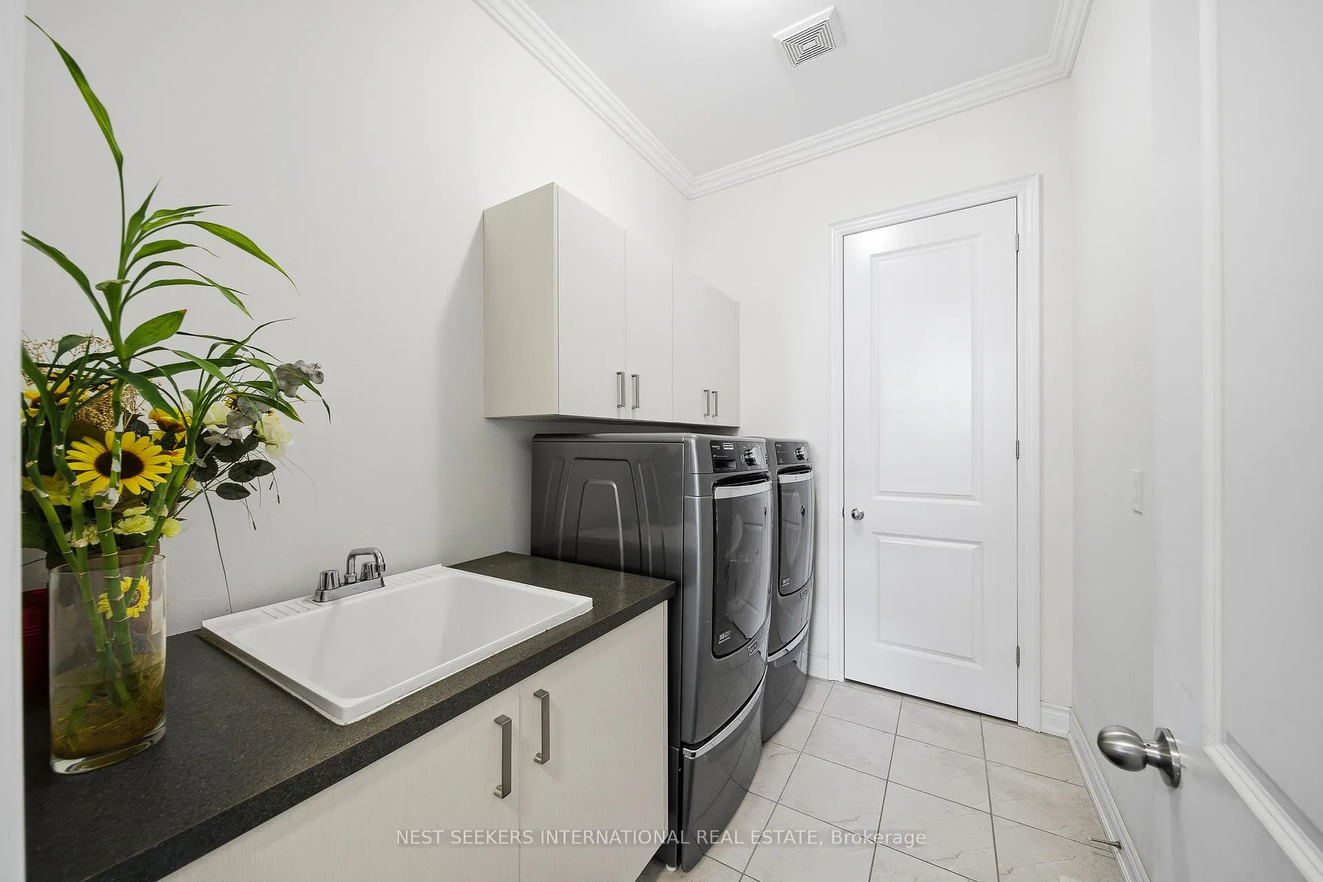 Photo 25 of 10 Larkin Avenue, King, Nobleton — HOMEH