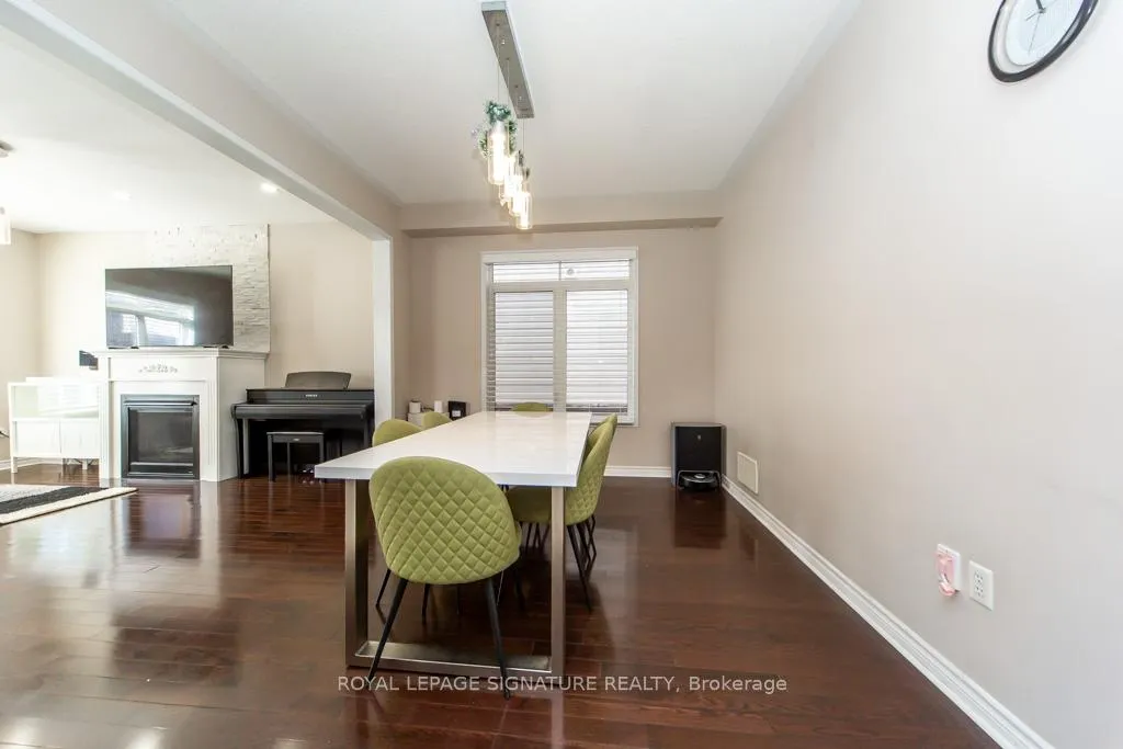 Photo 6 of 3260 Sealey Crescent, Burlington, Alton — HOMEH