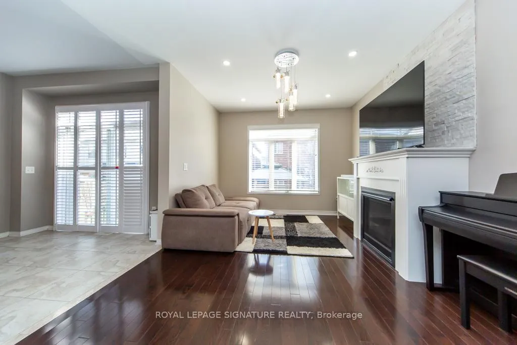 Photo 9 of 3260 Sealey Crescent, Burlington, Alton — HOMEH