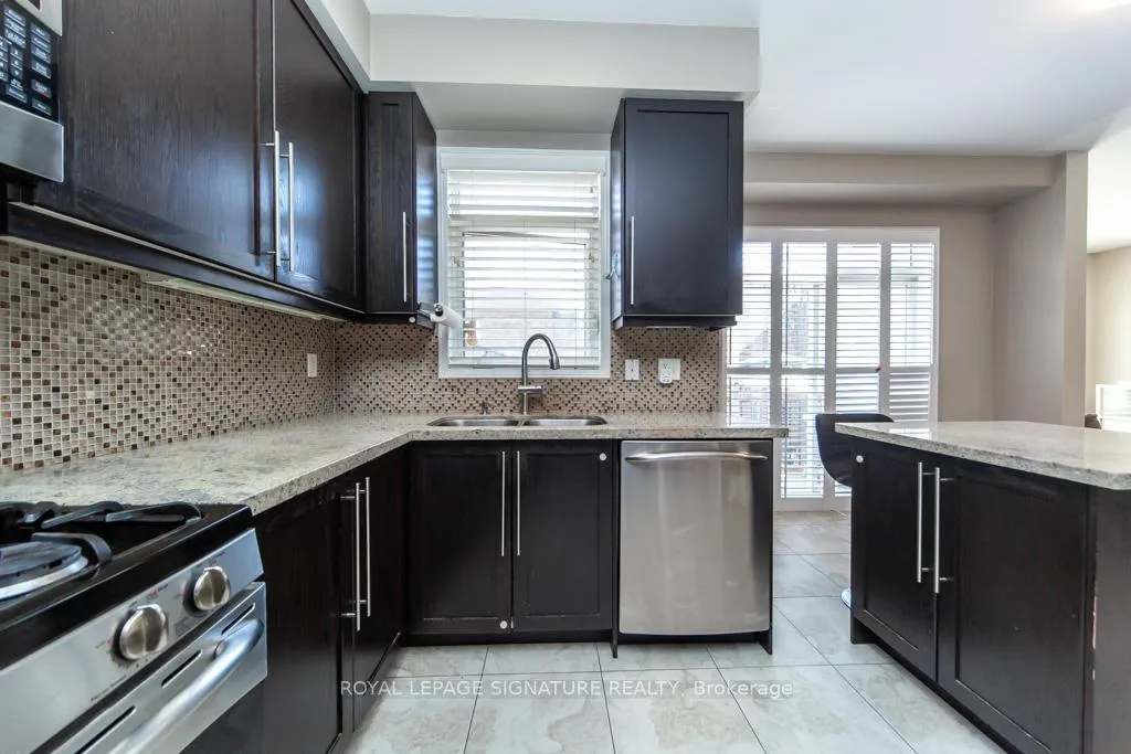 Photo 14 of 3260 Sealey Crescent, Burlington, Alton — HOMEH