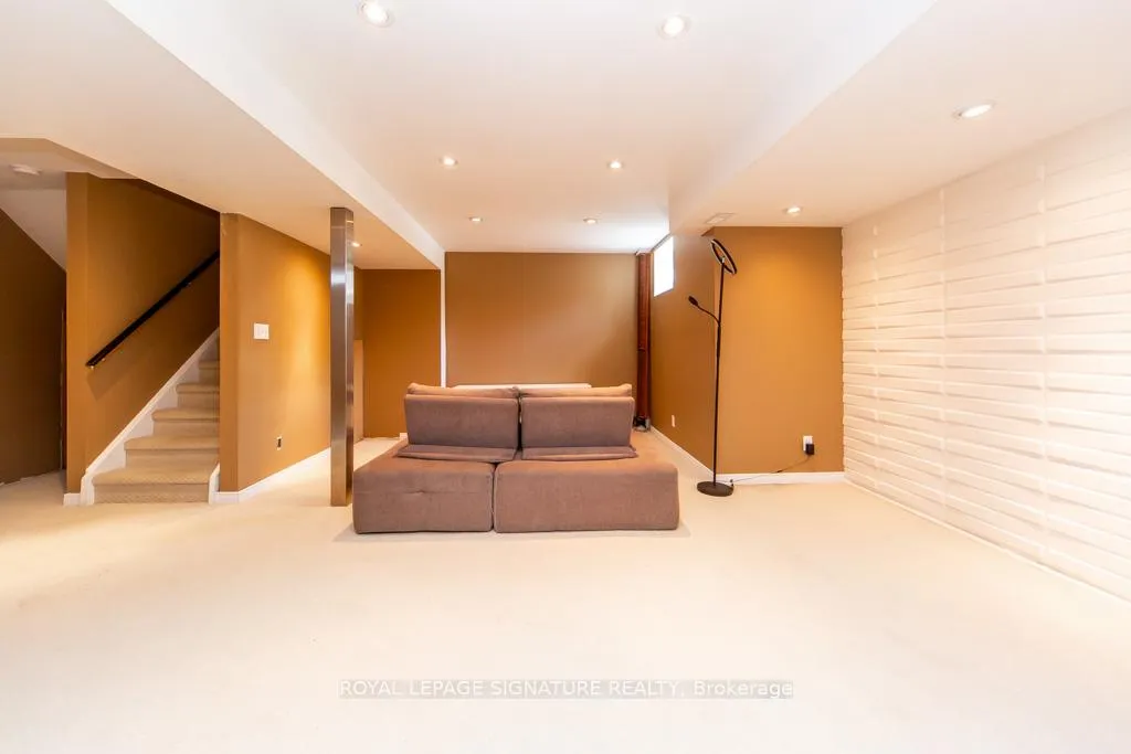 Photo 33 of 3260 Sealey Crescent, Burlington, Alton — HOMEH