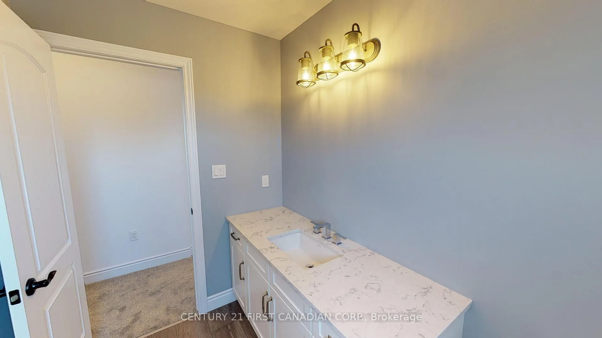 Photo 13 of 22 Postma Crescent, North Middlesex, Ailsa Craig — HOMEH