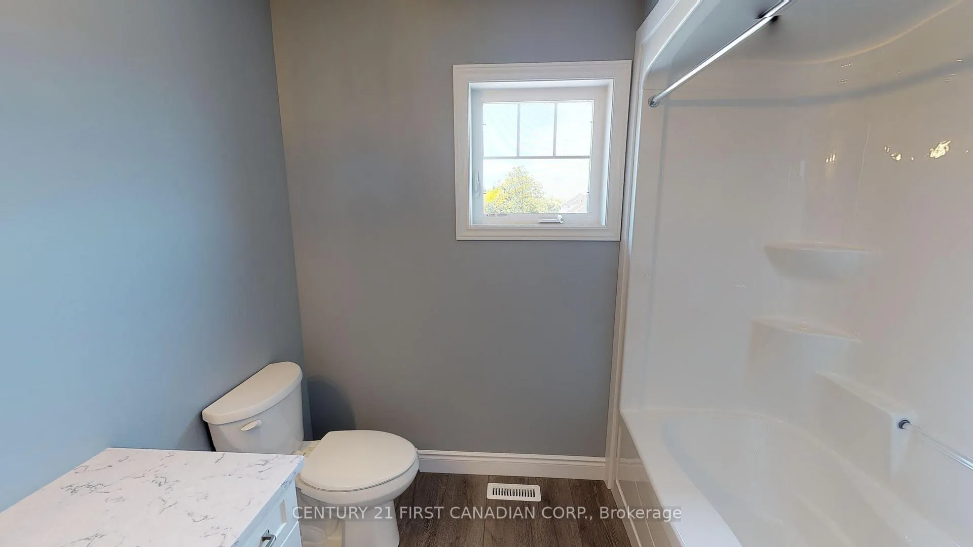 Photo 14 of 22 Postma Crescent, North Middlesex, Ailsa Craig — HOMEH