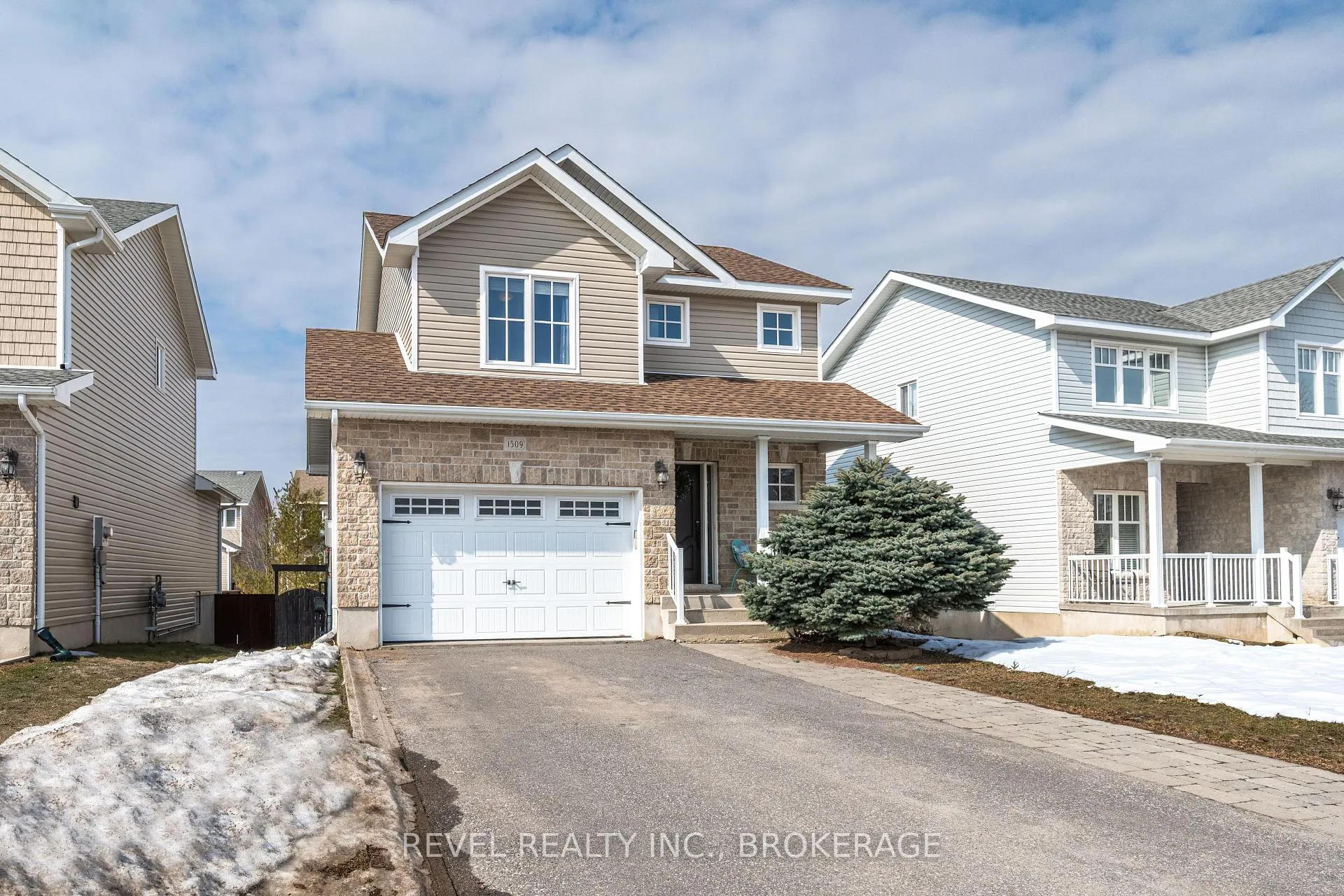Photo 2 of 1509 Crimson Crescent, Kingston, City Northwest — HOMEH