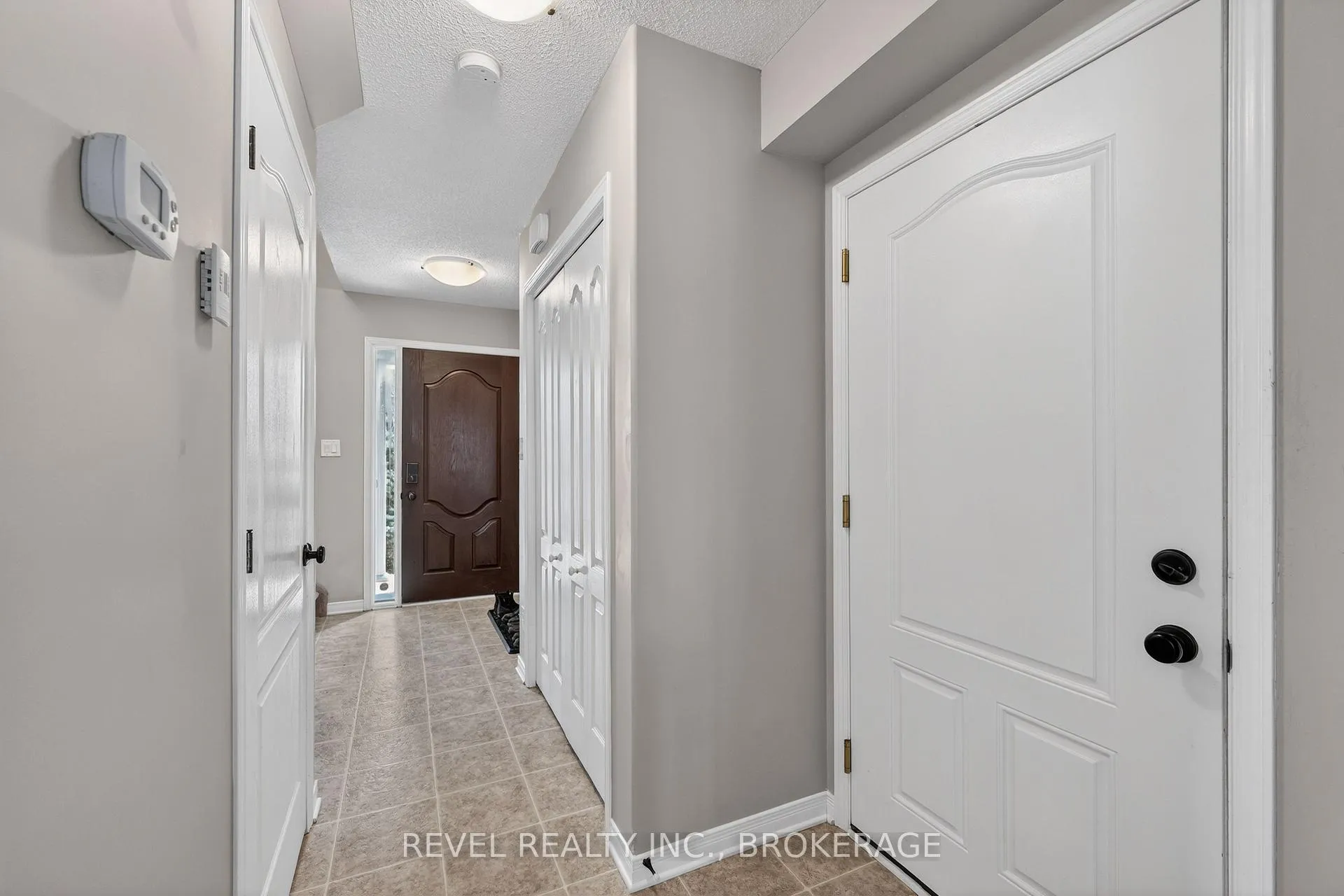 Photo 5 of 1509 Crimson Crescent, Kingston, City Northwest — HOMEH