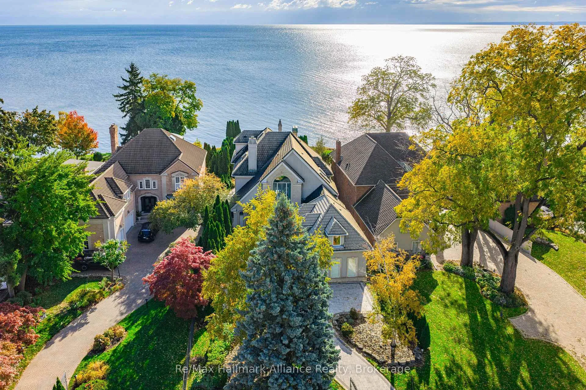 Photo of 3206 Shoreline Drive