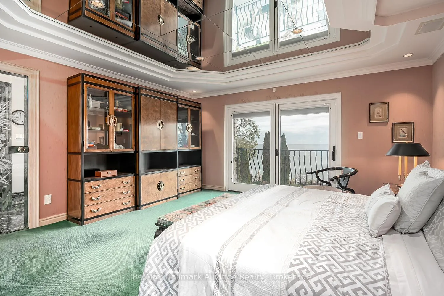 Photo 17 of 3206 Shoreline Drive, Oakville, Bronte — HOMEH