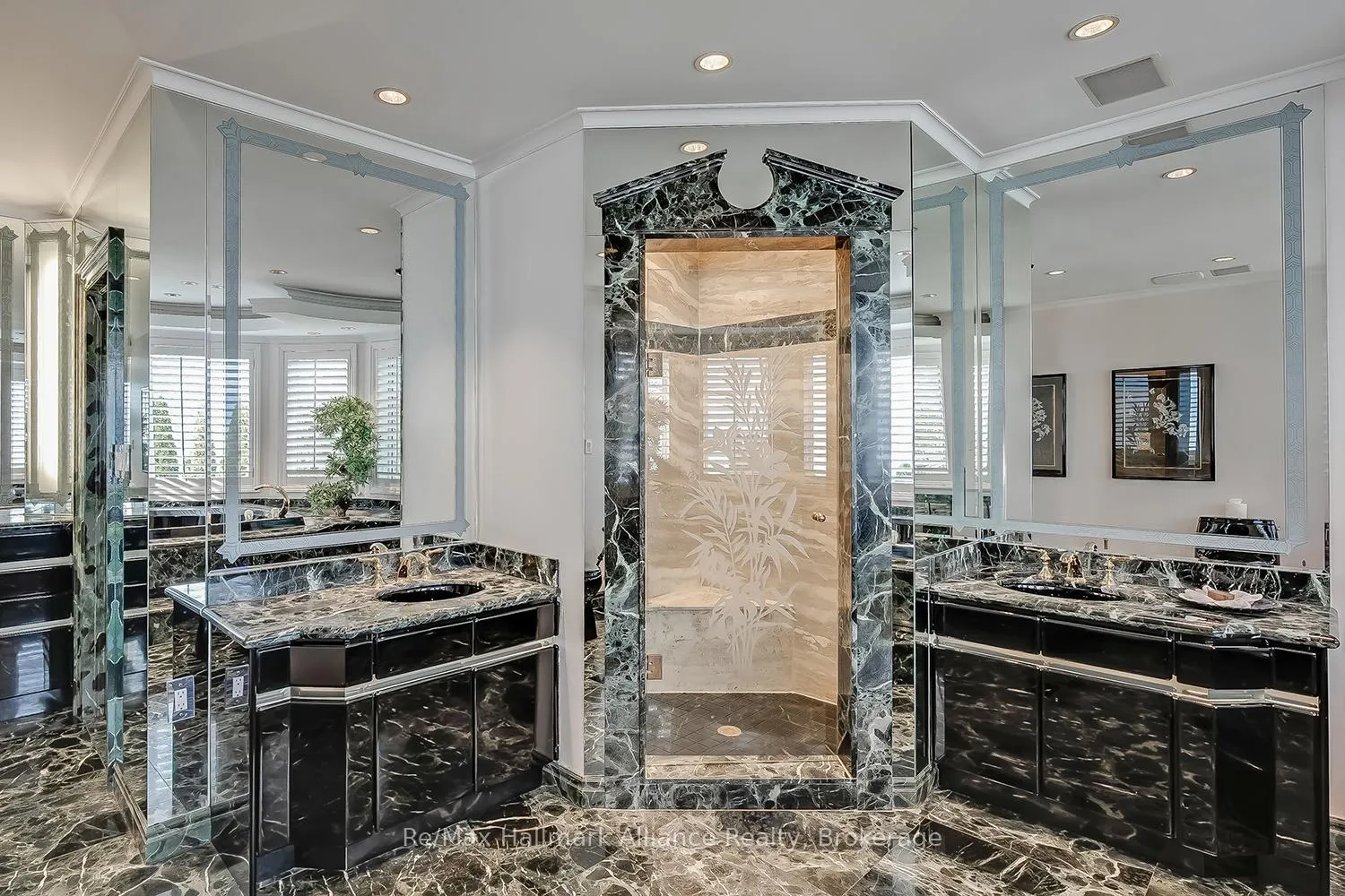 Photo 20 of 3206 Shoreline Drive, Oakville, Bronte — HOMEH