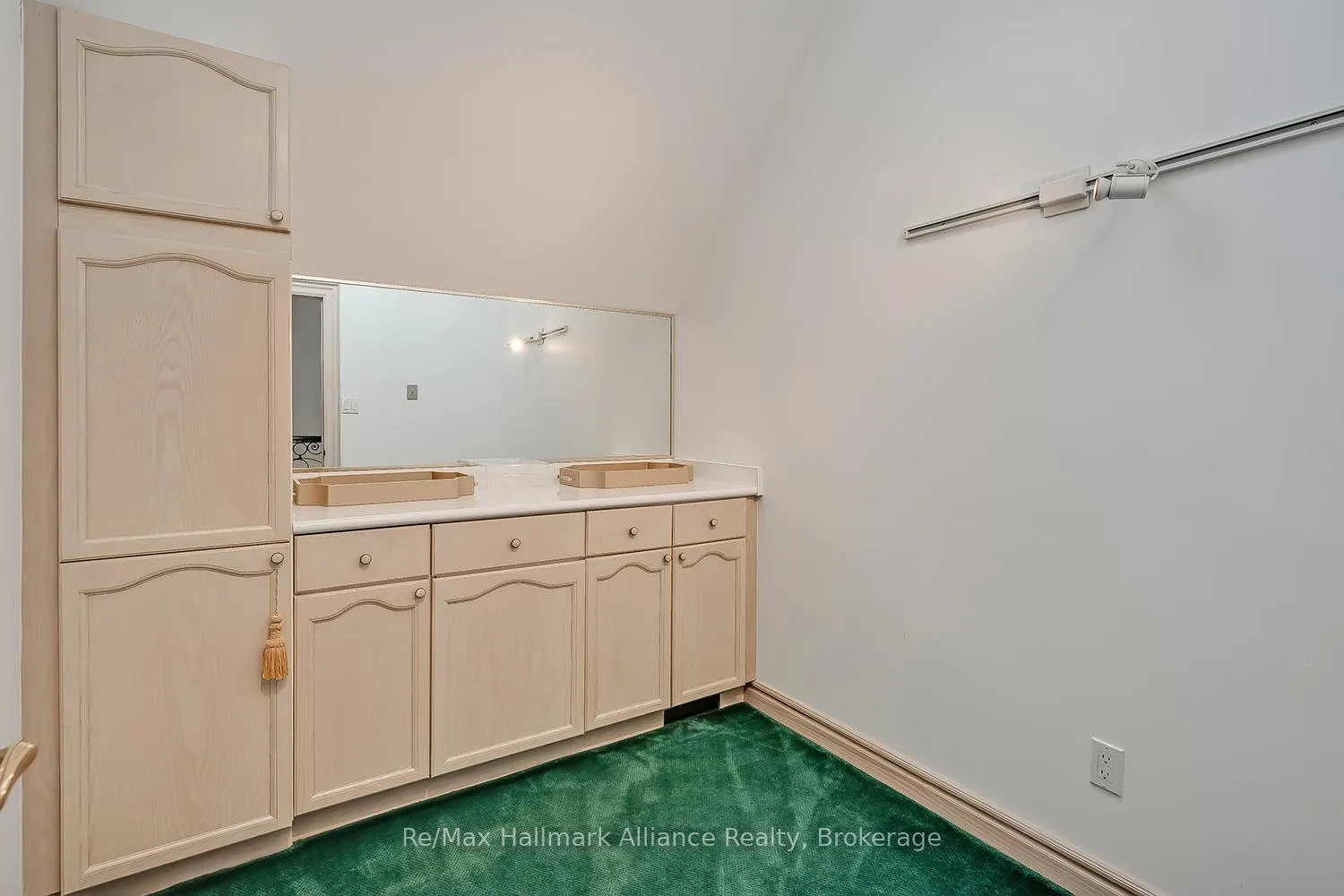 Photo 27 of 3206 Shoreline Drive, Oakville, Bronte — HOMEH