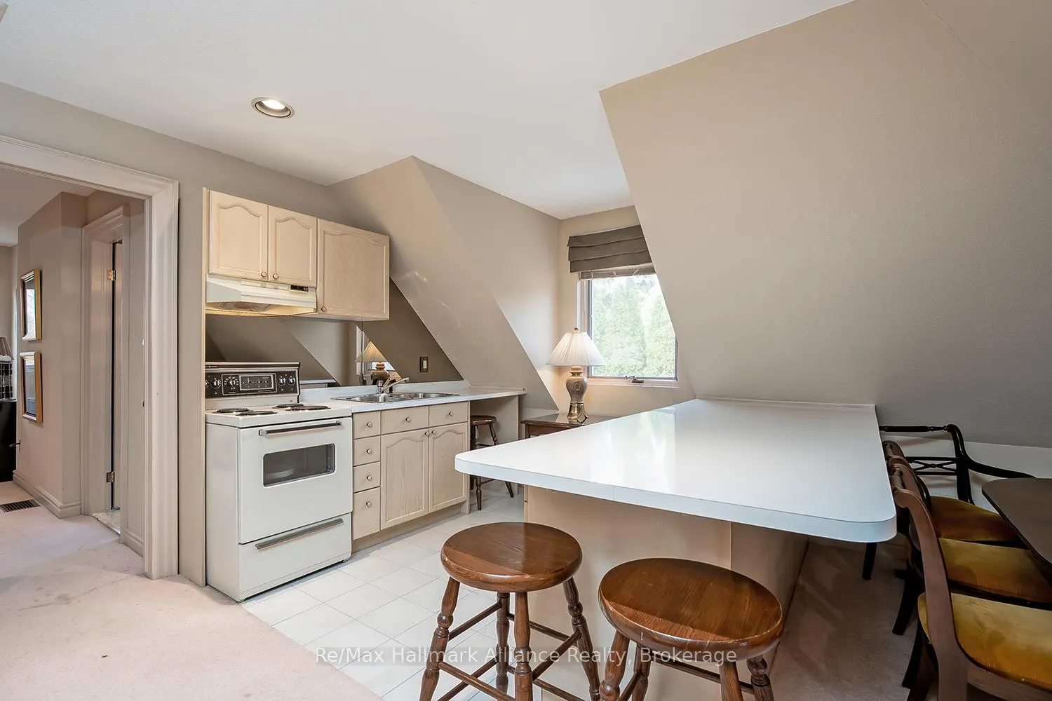 Photo 30 of 3206 Shoreline Drive, Oakville, Bronte — HOMEH