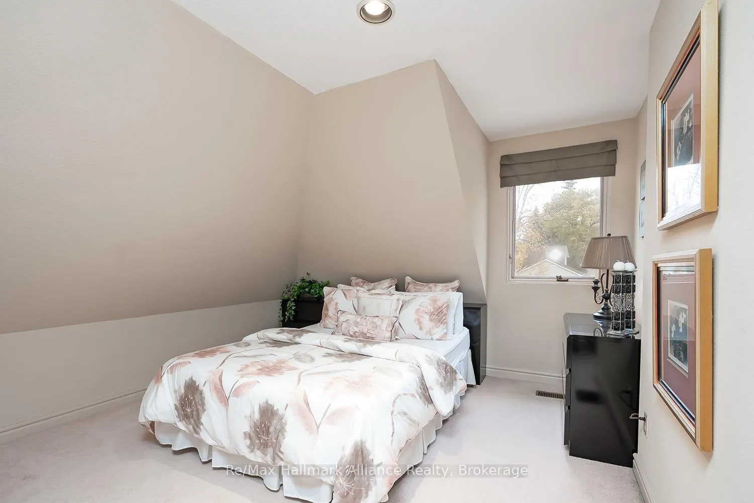 Photo 31 of 3206 Shoreline Drive, Oakville, Bronte — HOMEH