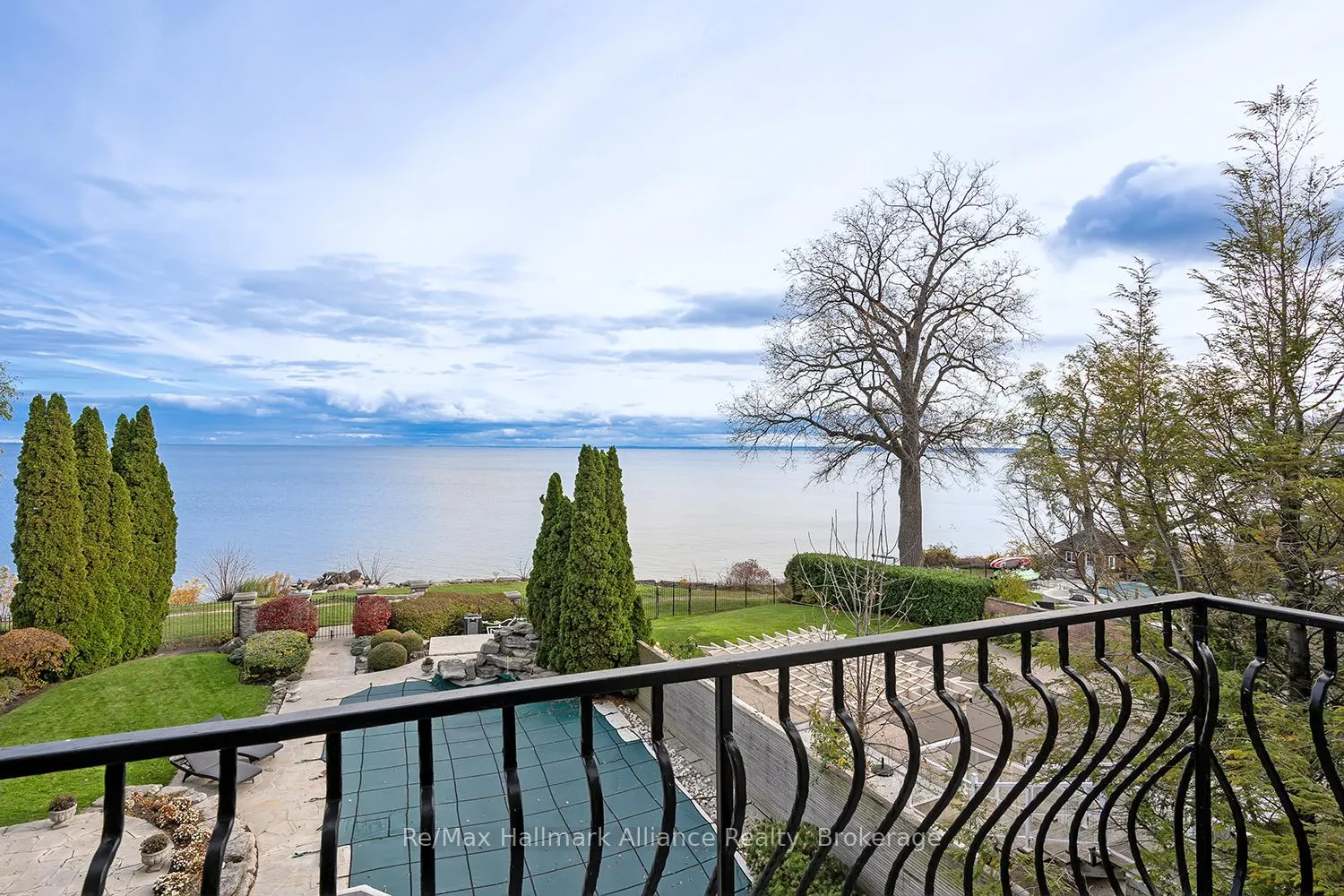 Photo 45 of 3206 Shoreline Drive, Oakville, Bronte — HOMEH