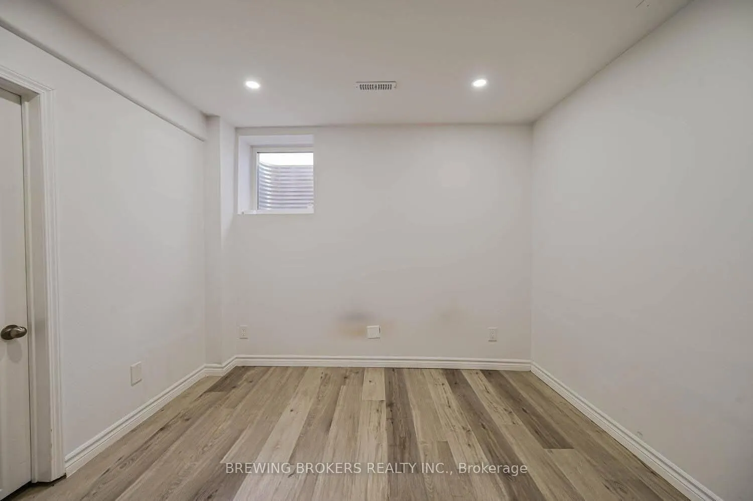 Photo 12 of 51 Jack Rabbit Crescent, Brampton, Sandringham-Wellington — HOMEH