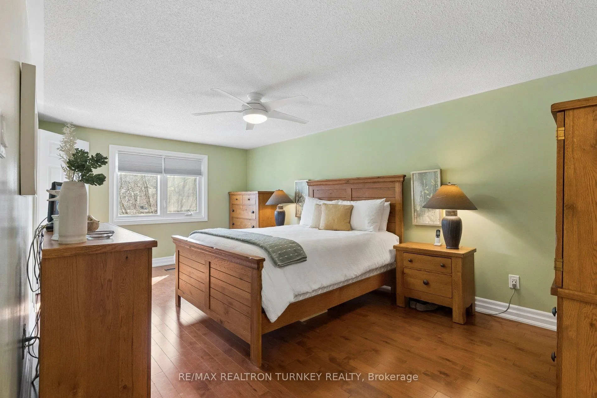 Photo 18 of 22 Trillium Drive, Aurora, Aurora Highlands — HOMEH