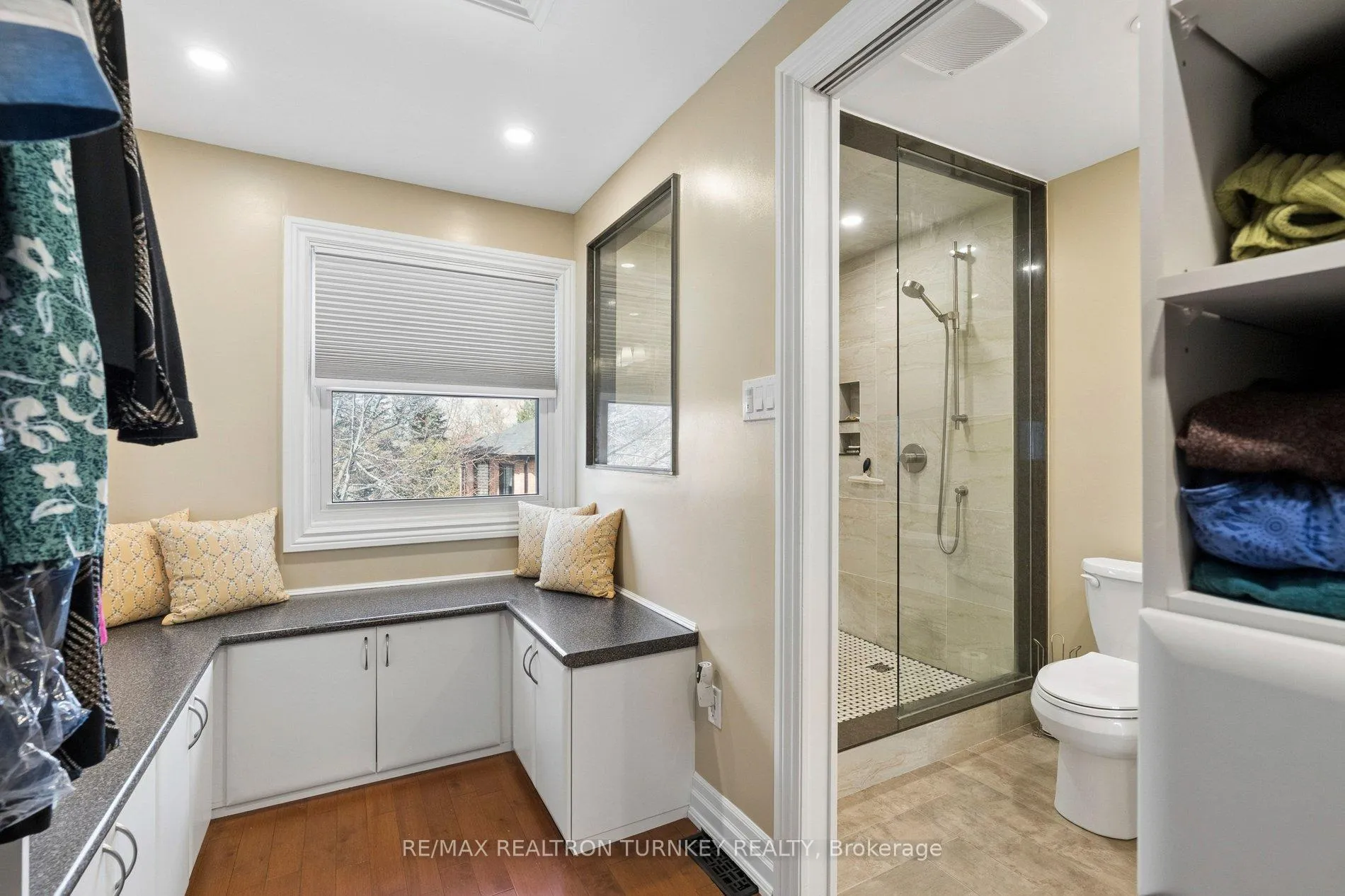 Photo 19 of 22 Trillium Drive, Aurora, Aurora Highlands — HOMEH