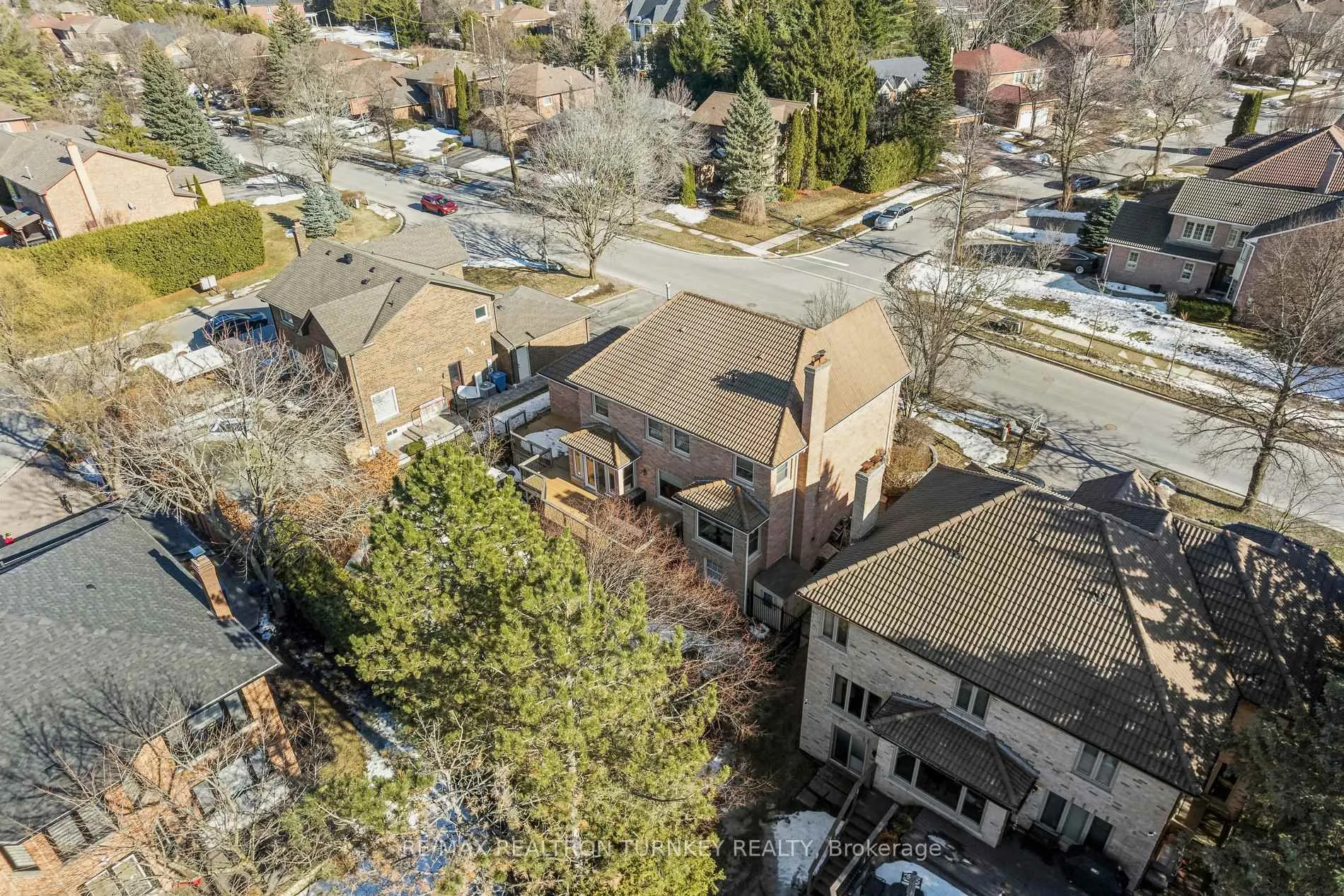 Photo 34 of 22 Trillium Drive, Aurora, Aurora Highlands — HOMEH
