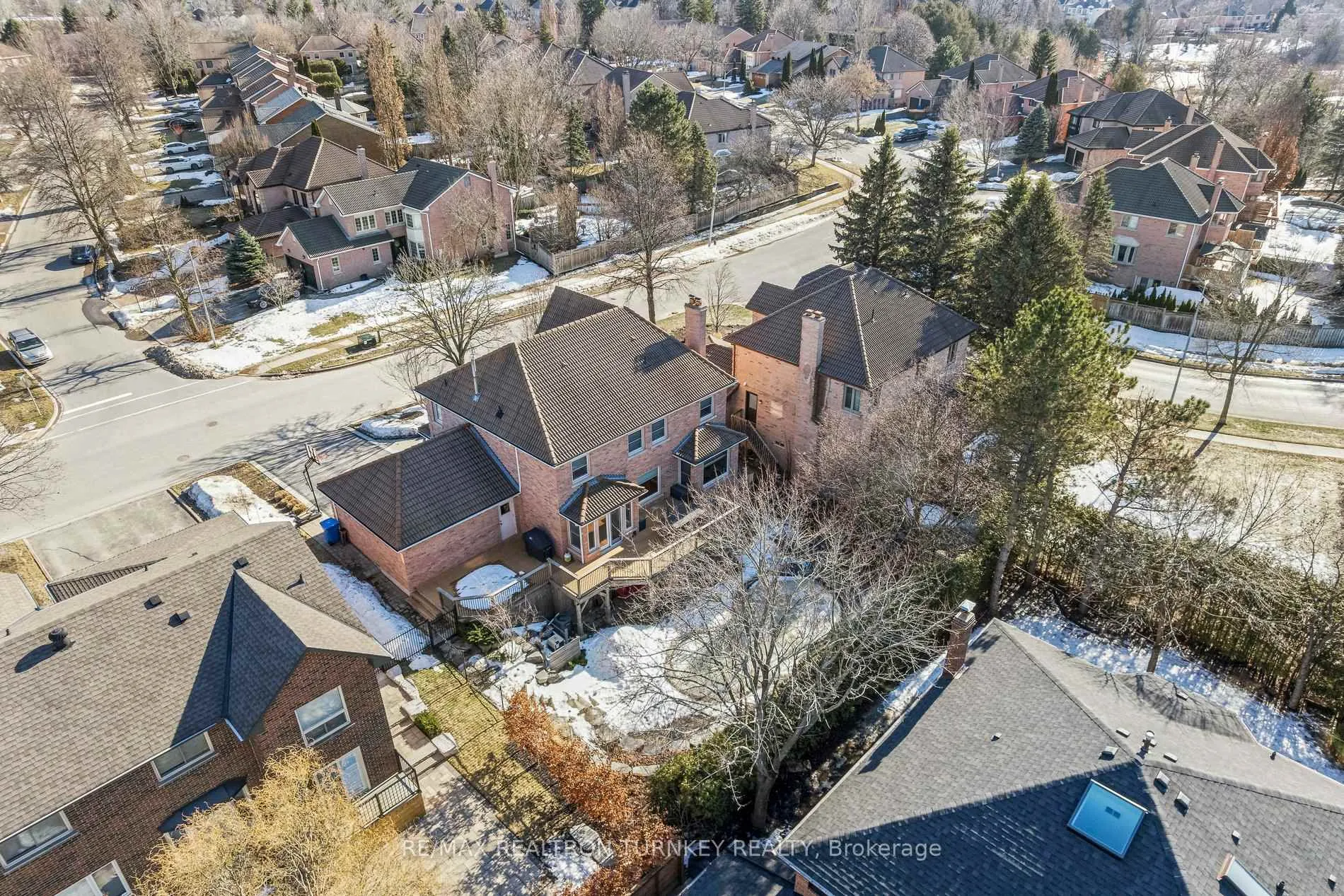 Photo 35 of 22 Trillium Drive, Aurora, Aurora Highlands — HOMEH