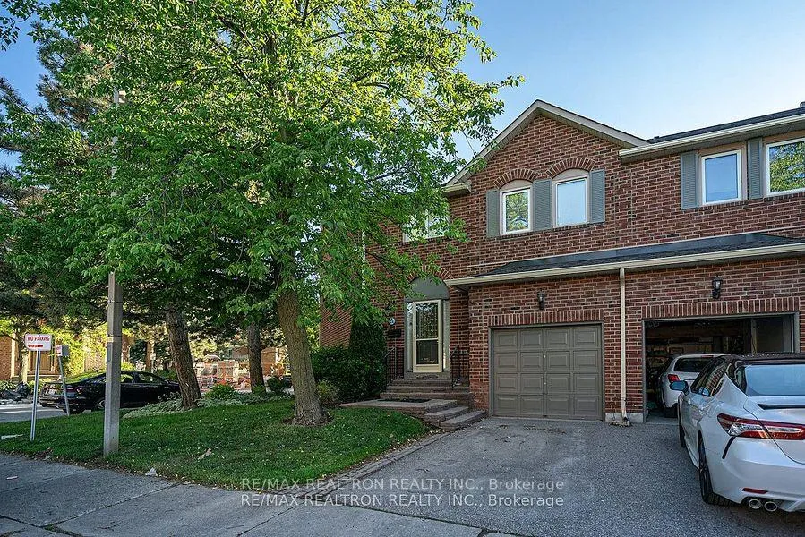 Photo 1 of Unit 61, 24 Beaumont Place, Vaughan, Uplands — HOMEH
