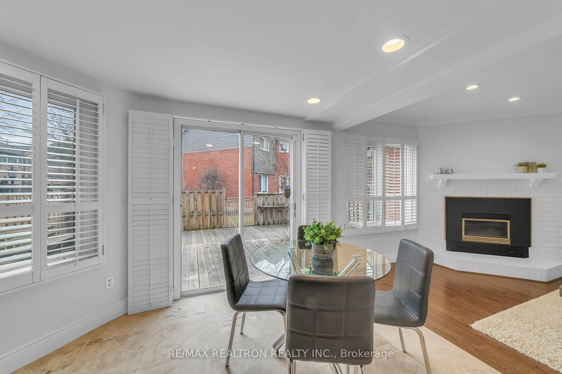 Photo 8 of Unit 61, 24 Beaumont Place, Vaughan, Uplands — HOMEH