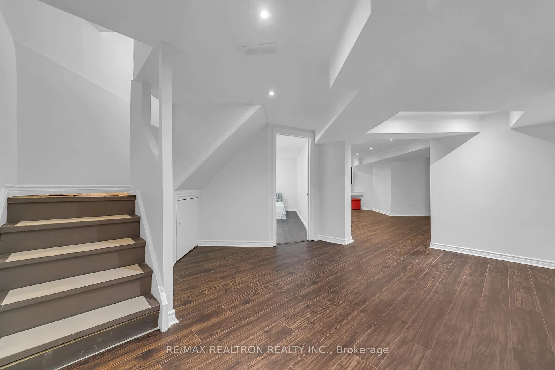 Photo 21 of Unit 61, 24 Beaumont Place, Vaughan, Uplands — HOMEH