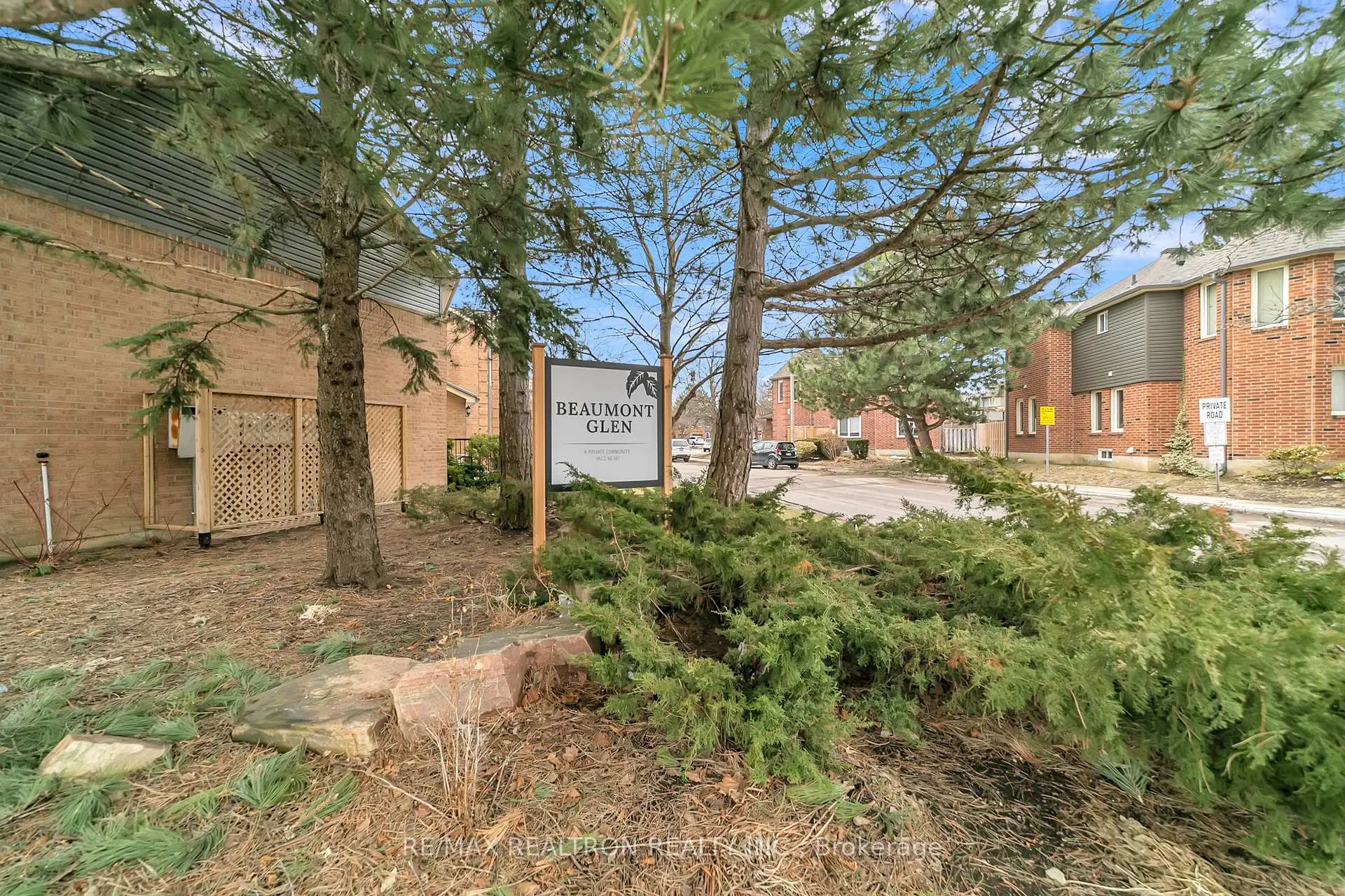 Photo 27 of Unit 61, 24 Beaumont Place, Vaughan, Uplands — HOMEH