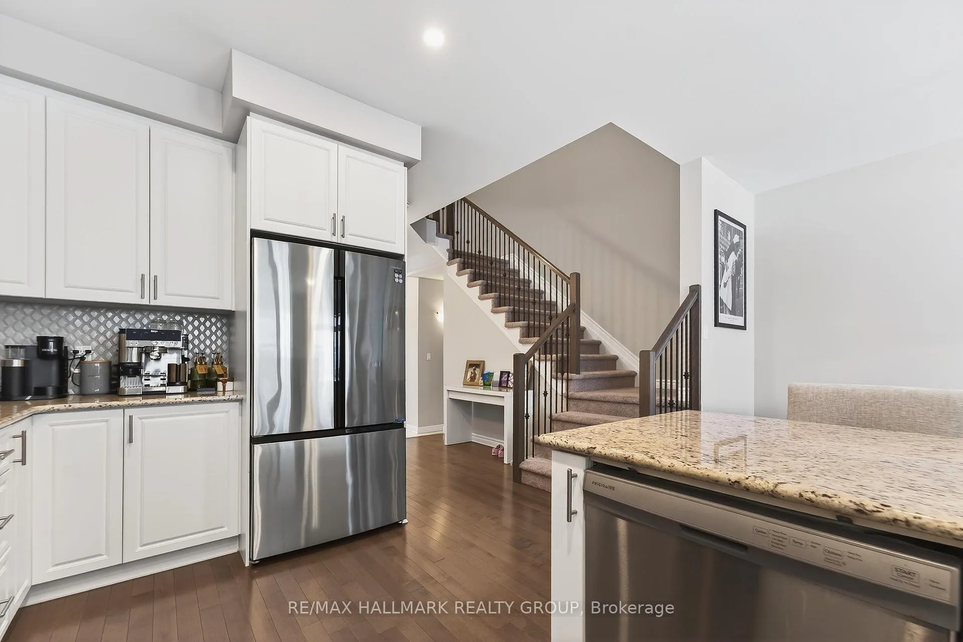 Photo 23 of 60 Jardiniere Street, Ottawa, Remainder of Stittsville & Area — HOMEH
