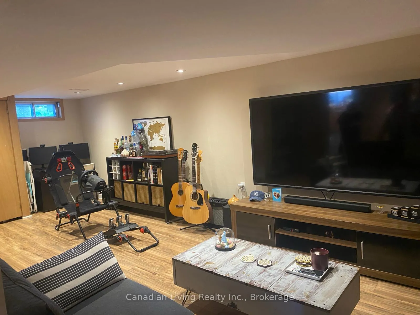 Photo 3 of 46 Merritt Road, Toronto, O'Connor-Parkview — HOMEH