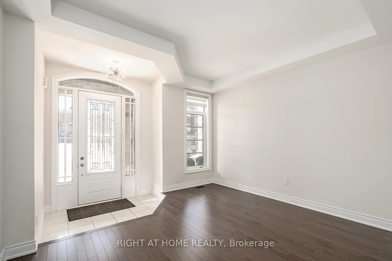 Photo 7 of 1261 Merton Road, Oakville, Glen Abbey — HOMEH