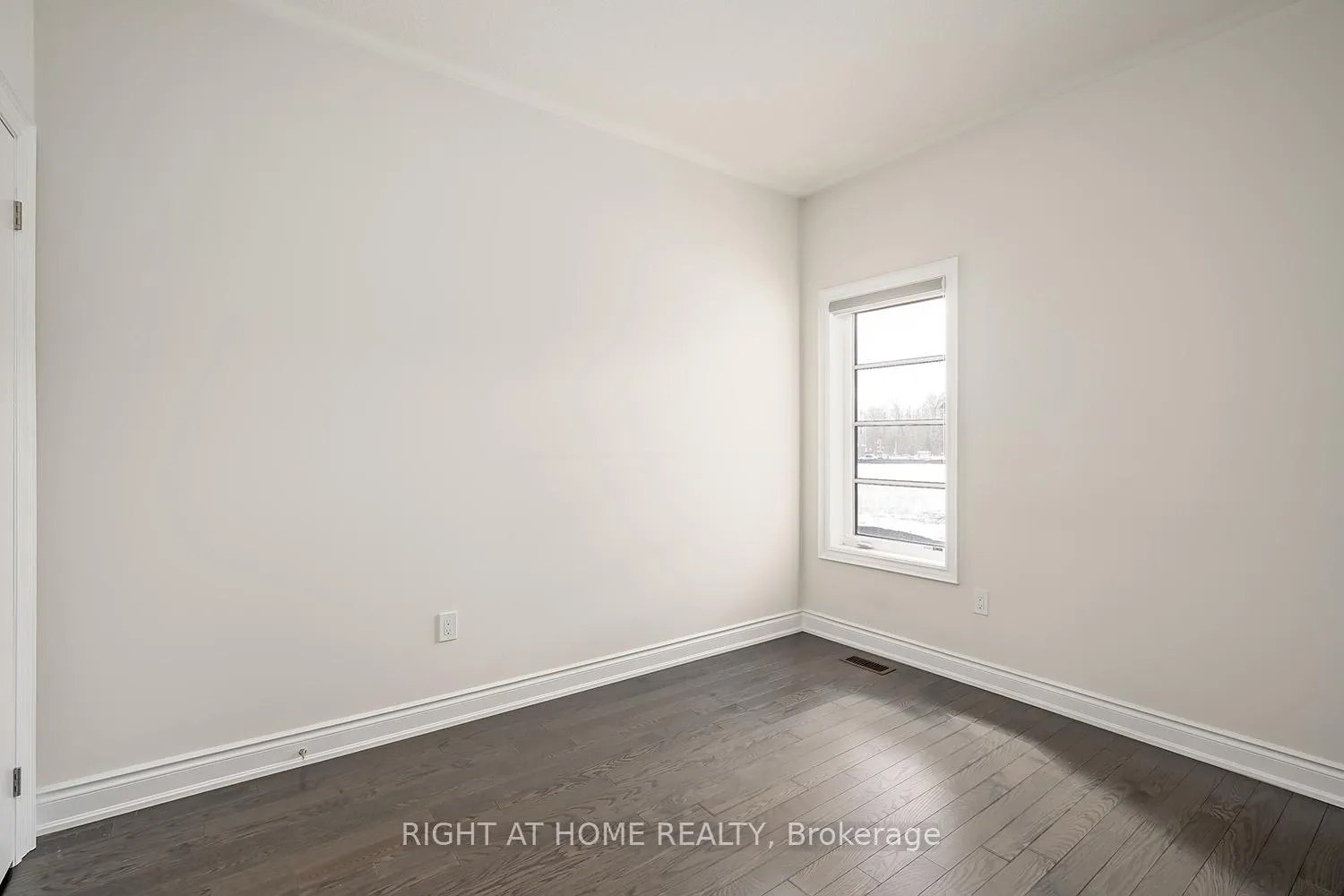Photo 35 of 1261 Merton Road, Oakville, Glen Abbey — HOMEH